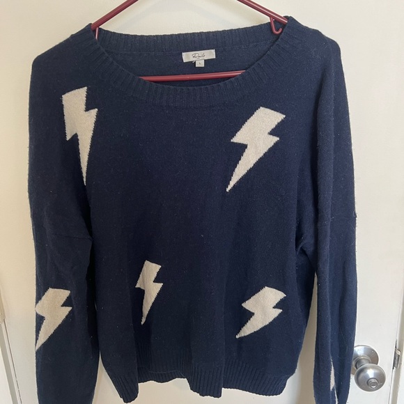 Rails Lightning Bolt Navy Sweater. Size large. - Picture 2 of 4